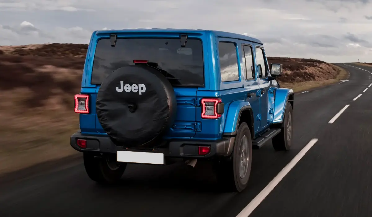 Jeep - Wrangler Unlimited - Luxury SUV Car Rentals - Preowned SUV Car - Exclusive Concierge Club.webp